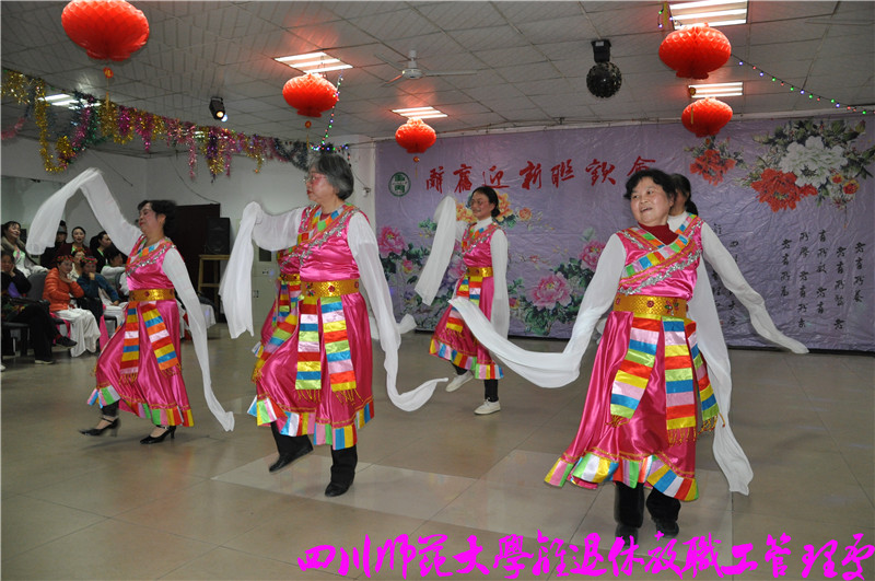 20131219辞旧迎新联欢会 (53).JPG